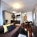 Jagielly Apartment ~ Self Check-In 24H ~ Parking & Lift