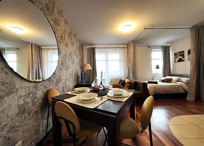 Jagielly Apartment ~ Self Check-In 24H ~ Parking & Lift
