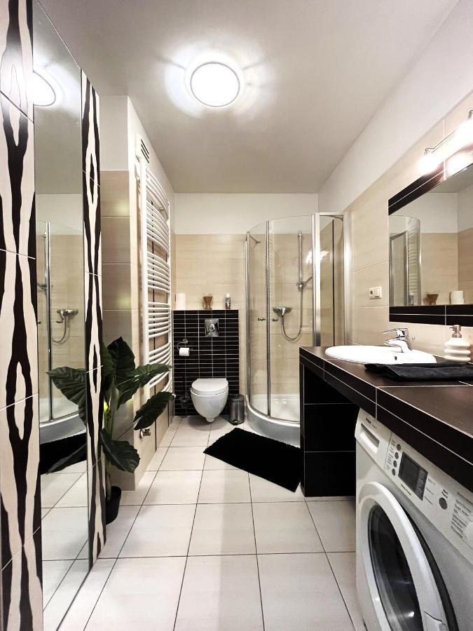 Jagielly ~ Self Check-in 24h ~ Parking & Lift * Wroclaw