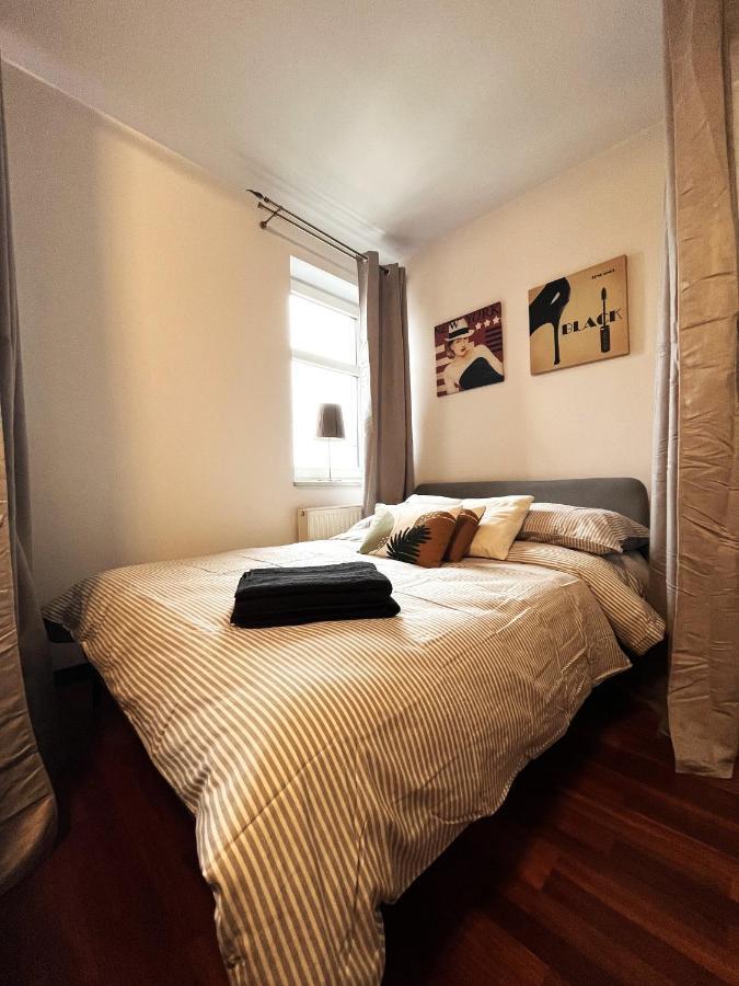 Apartment Jagielly ~ Self Check-in 24h ~ Parking & Lift