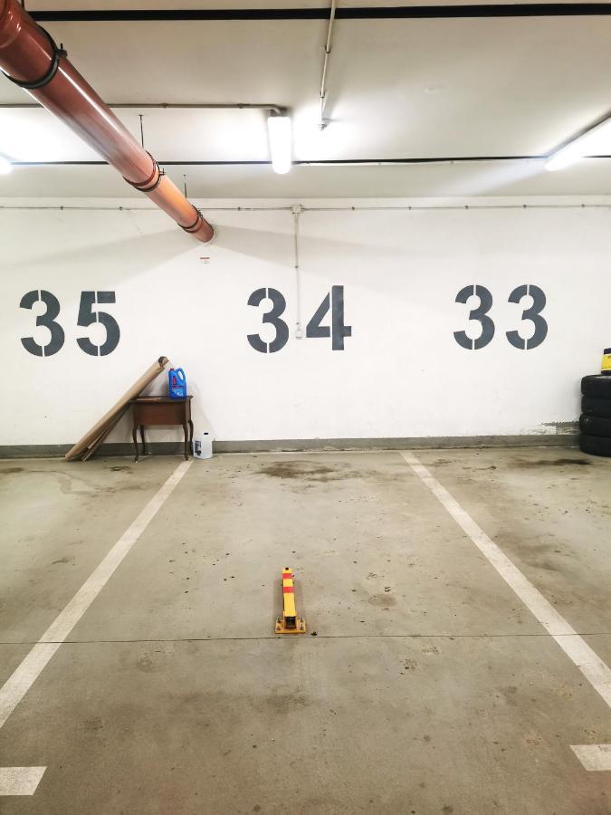 Apartment Jagielly ~ Self Check-in 24h ~ Parking & Lift